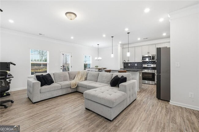 Building Photo - 3860 Pressley Ln