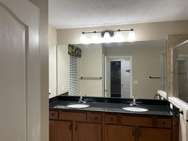 Building Photo - 8409 Costa Blanca Ct