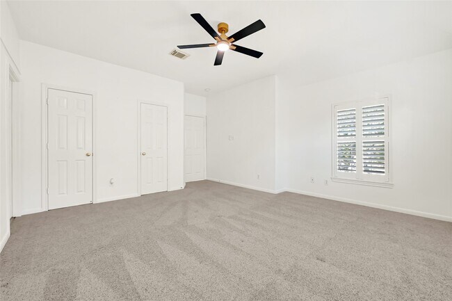 Building Photo - 25831 Coyote Springs Ct