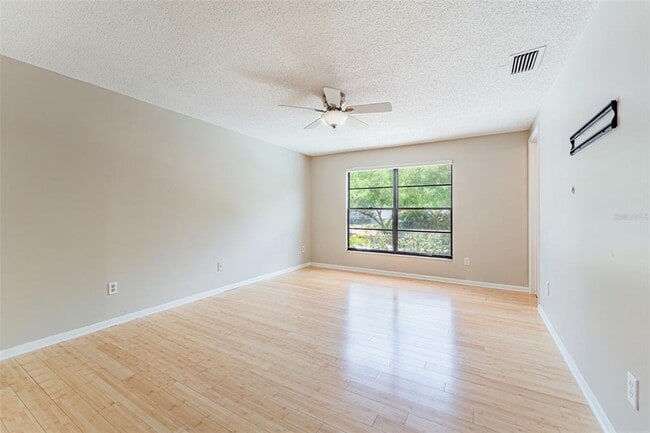 Building Photo - 16203 Fantasia Dr