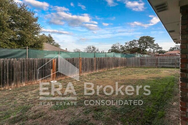 Building Photo - 5608 Hunters Ridge Trail