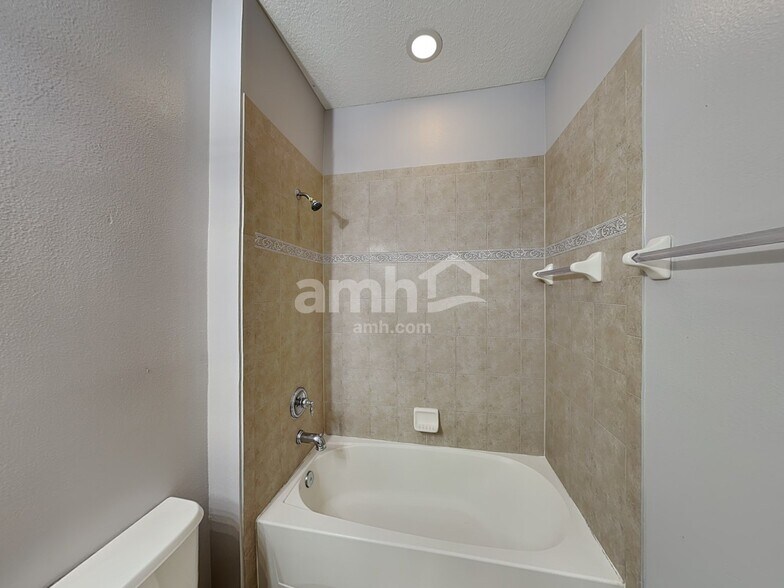 Building Photo - 14813 Braywood Trail