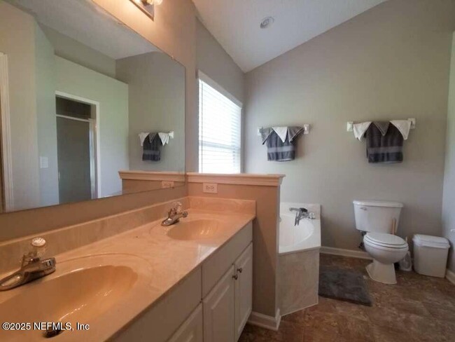 Building Photo - 1635 Heather Fields Ct