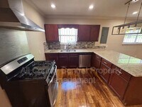 Building Photo - 813 42nd Pl N