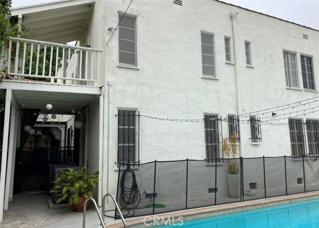 Building Photo - 1026 S Crescent Heights Blvd