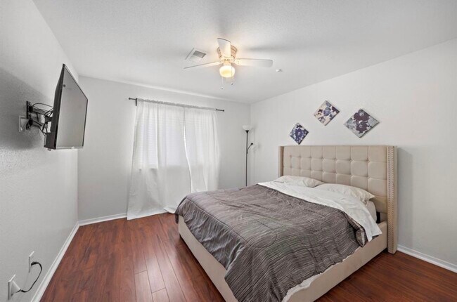 Building Photo - 15167 Kimberley Ct