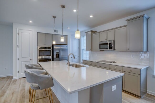 Building Photo - 345 Andrew Ct