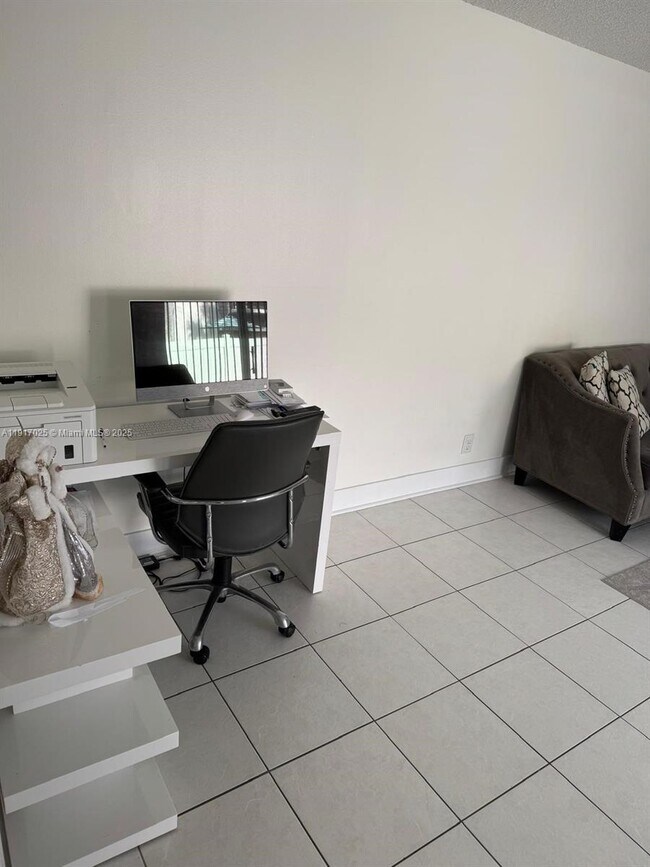 Building Photo - 3451 NW 47th Ave