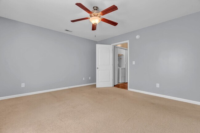 Building Photo - 477 Sand Ridge Rd