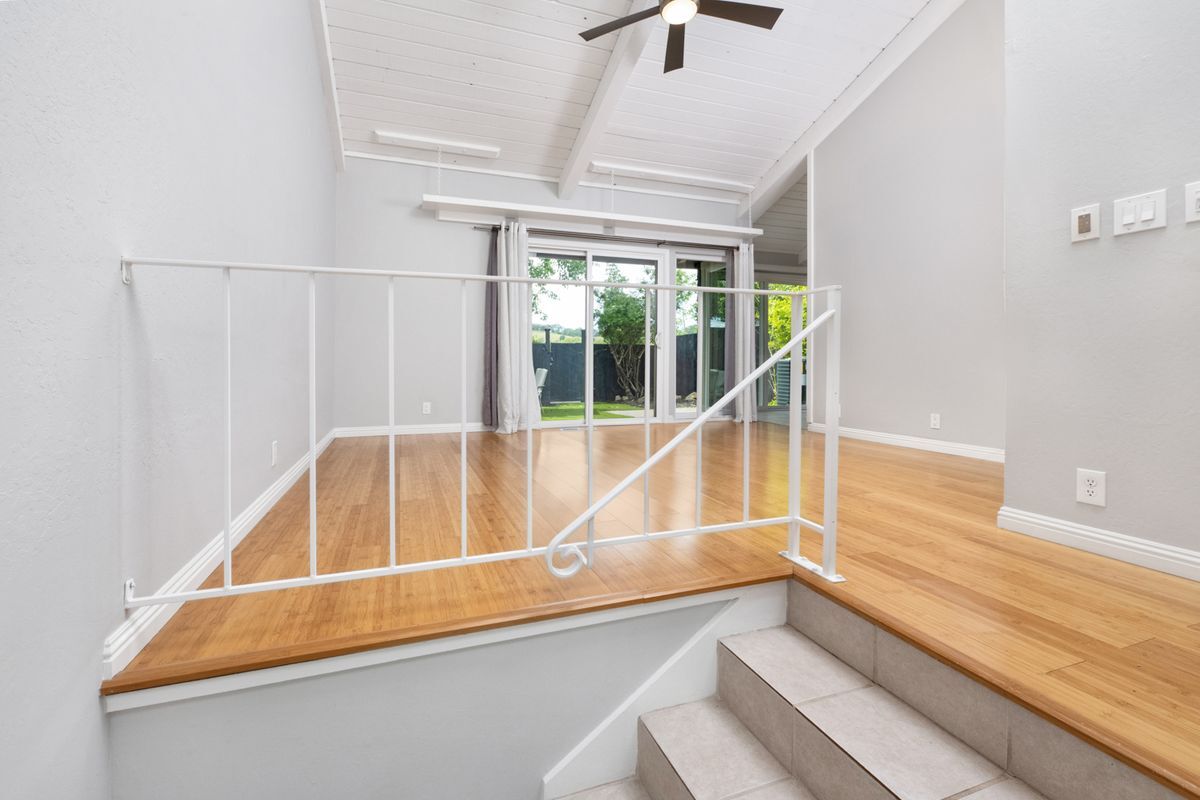 Building Photo - 238 Thistle Cir