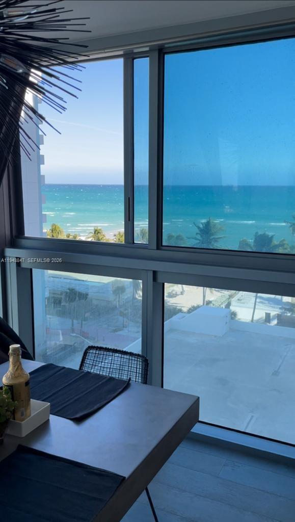 Building Photo - 2655 Collins Ave