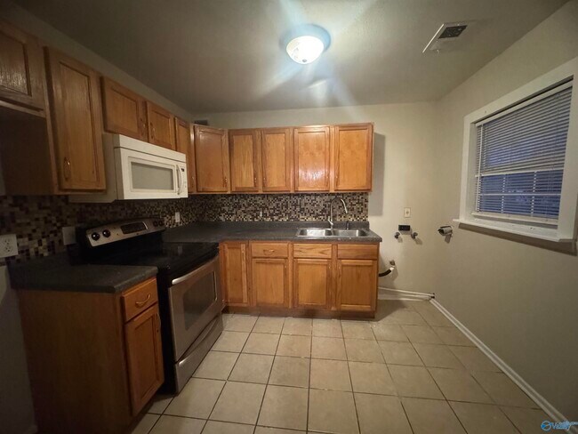 Building Photo - 4208 Proctor Cir NW