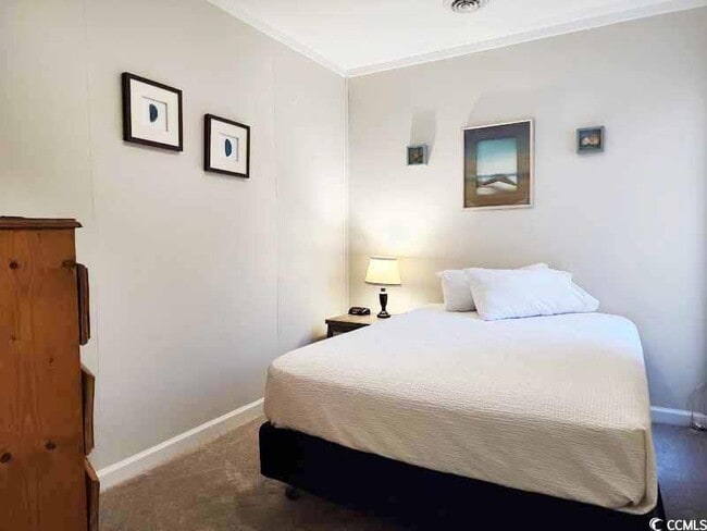 Building Photo - 177 Club Cir