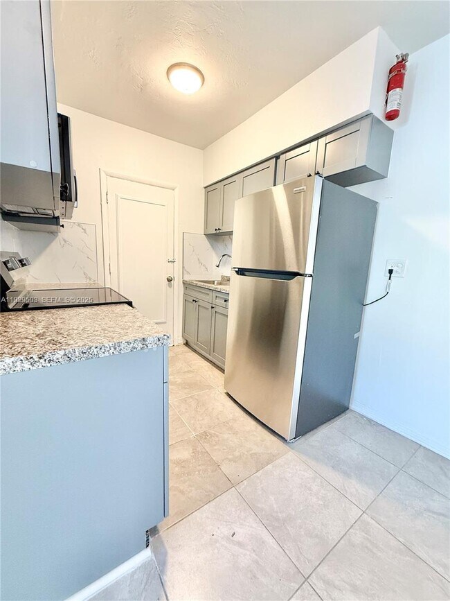 Building Photo - 212 Phoenetia Ave