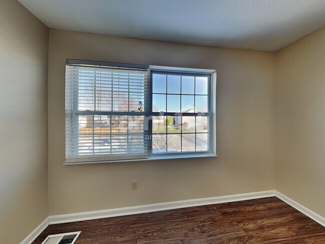 Building Photo - 6585 W Odessa Way