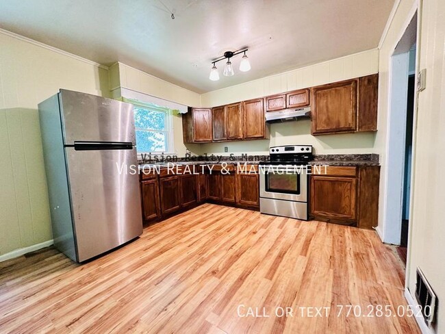 Building Photo - Move in Ready 4BD/2BA Home: Jonesboro