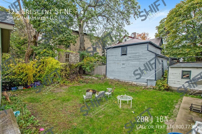 Building Photo - 325 Crescent St NE