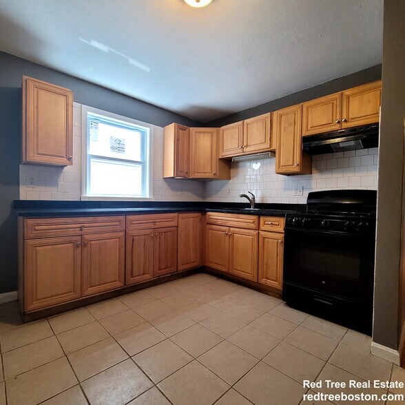 Building Photo - 202 Norwell St