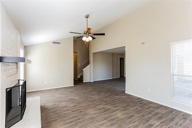 Building Photo - 817 Barcelona Cir