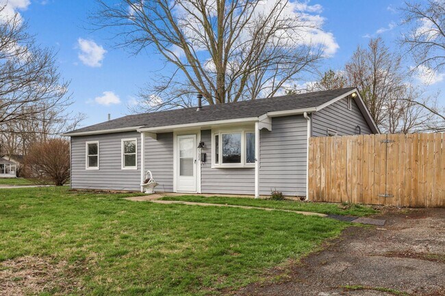 Building Photo - 5322 Newport Rd