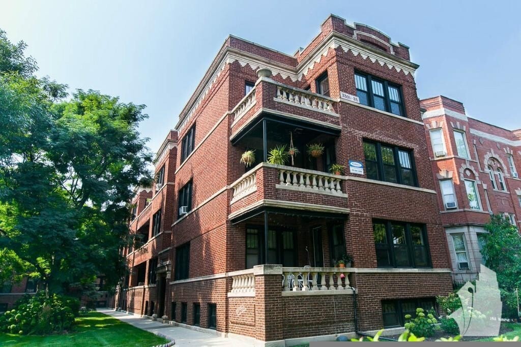 Building Photo - 2516 N Kedzie Blvd