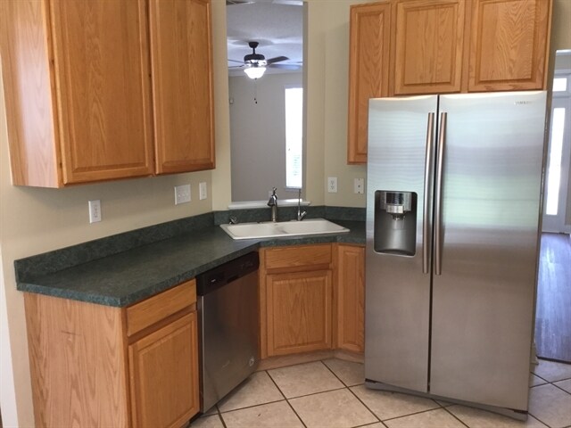 Building Photo - 6106 Trevor Simpson Dr