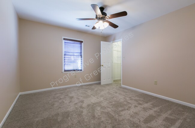 Building Photo - 124 Oak Grove Lake Rd