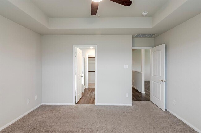 Building Photo - 4922 Blue Jacaranda Wy