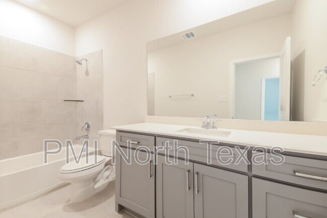 Building Photo - 3114 Cordelia Dr
