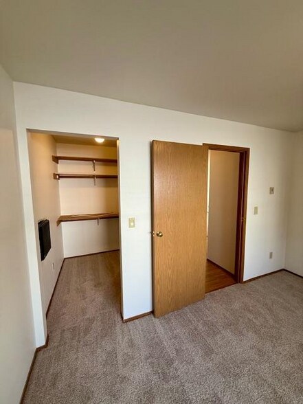 Building Photo - 23000 Edmonds Way