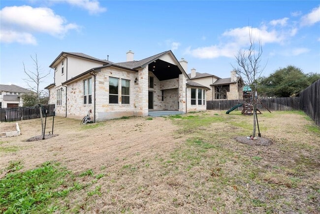 Building Photo - 12905 Padua Dr