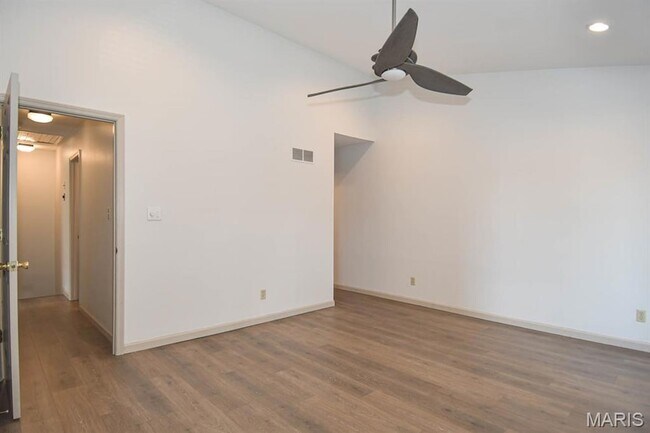 Building Photo - 4444 Lindell Blvd