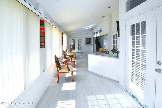 Building Photo - 101 Island Grove Dr