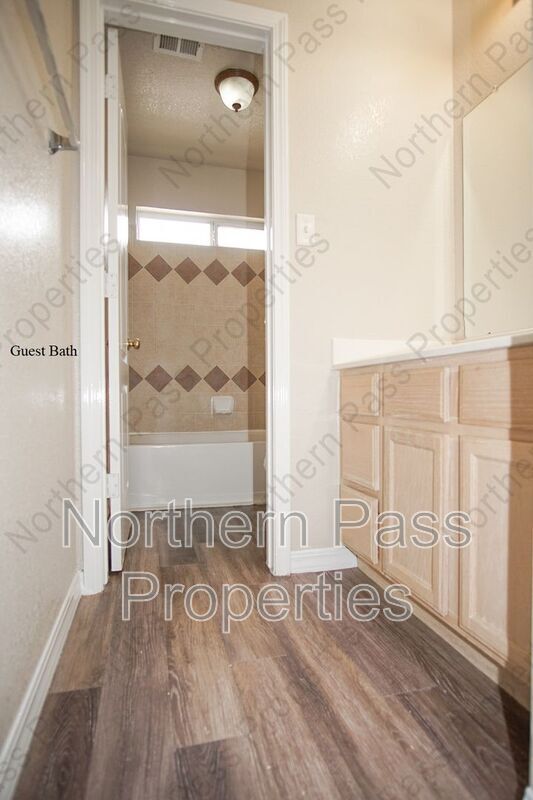 Building Photo - 13717 Paseo De Fe Cir
