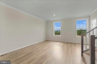 Building Photo - 5907 Garden Walk Dr