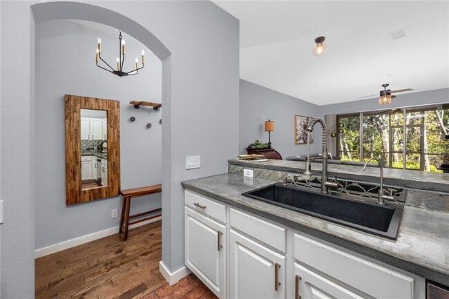 Building Photo - 3637 Country Pointe Pl