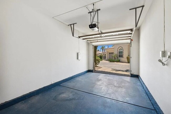 Building Photo - 80819 Cll Azul