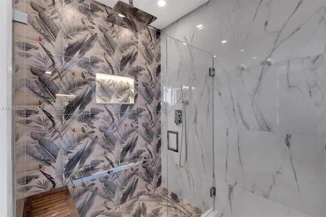 Building Photo - 350 S Miami Ave