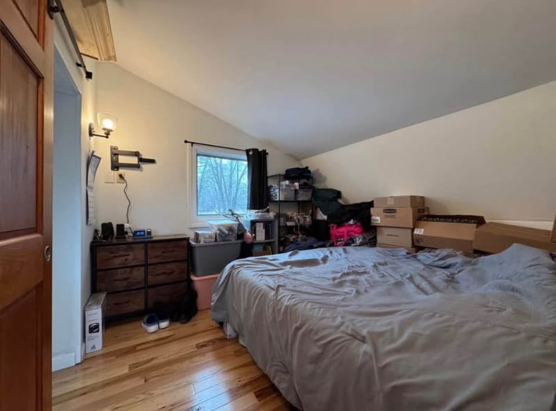 Building Photo - 18 Old Hollis Rd