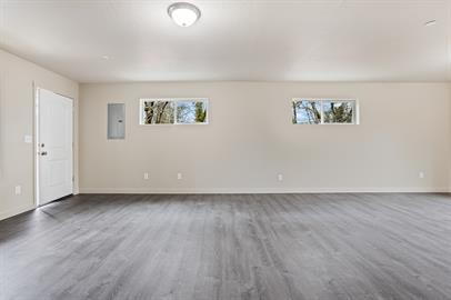 Building Photo - Modern 3 bedroom Duplex