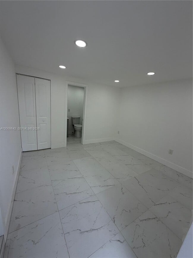 Building Photo - 1005 NW 123rd St