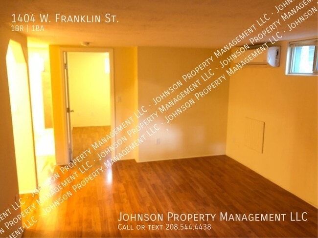 Building Photo - 1404 W Franklin Rd