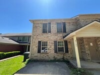 Building Photo - 2740 Hayden Park Ln