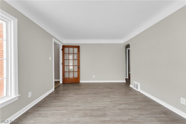 Building Photo - 9405 Bohning Dr