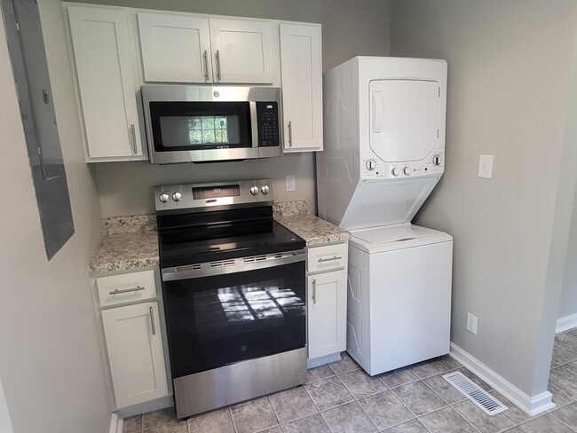 Building Photo - 968 Swift Dr