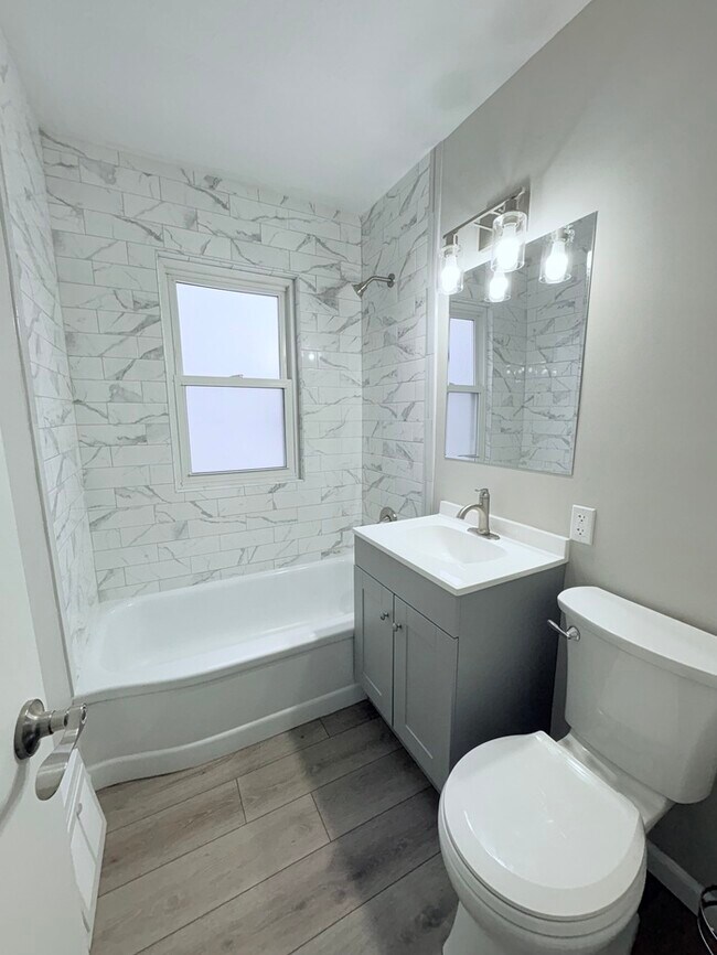 Building Photo - Newly Renovated 3BR 2BA Home w/ Garage + Washer/Dryer in the heart of Wickliffe, OH.