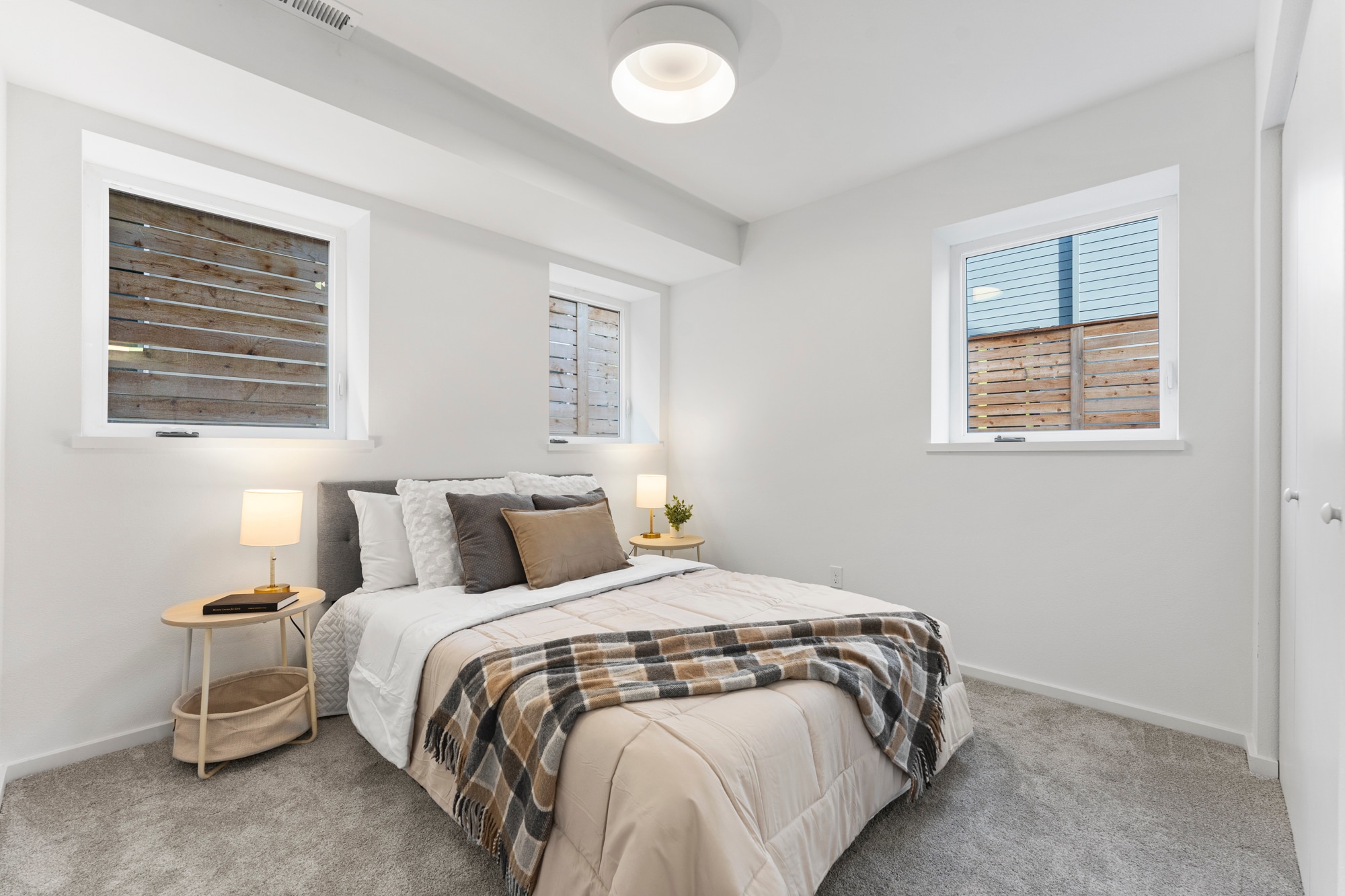 Building Photo - 591 NE Tillamook St