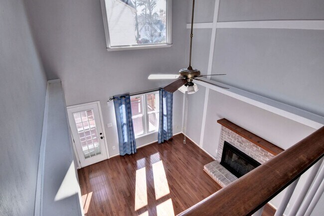 Building Photo - Great Corner Lot in Kiln Creek