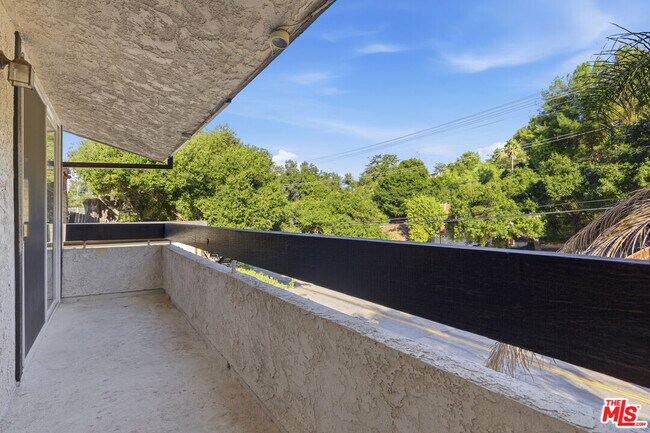 Building Photo - 4345 Canoga Ave