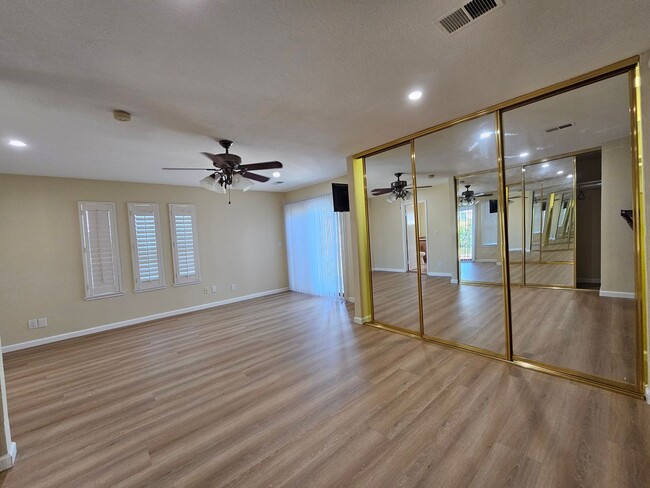 Building Photo - Spacious 4-Bedroom Home on the El Cerrito ...